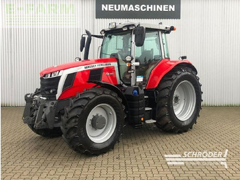 Трактор MASSEY FERGUSON 100 series