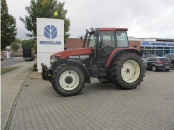 Трактор New Holland m100: фото 1