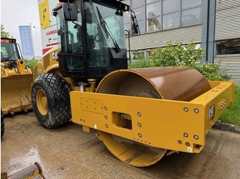 Компактор CATERPILLAR CS66B