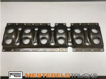 : фото в шапке страницы