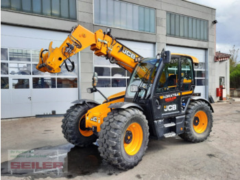 Телескопический погрузчик JCB