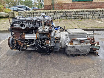 : фото в шапке страницы