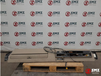 : фото в шапке страницы