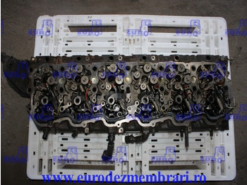 : фото в шапке страницы