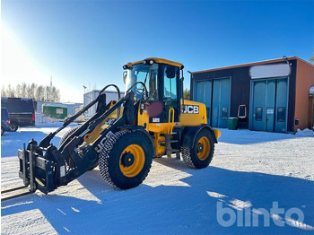 Колёсный погрузчик JCB 411