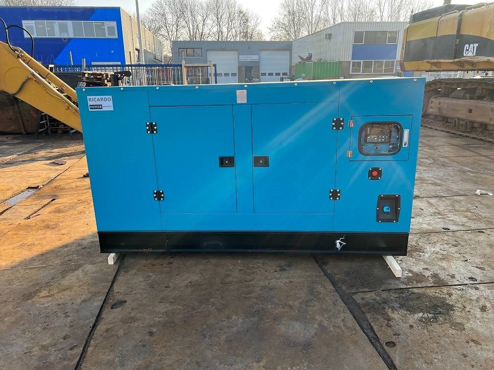 Ricardo 100KVA (80KW) SILENT GENERATOR 3 PHASE 50HZ 400V - Электрогенератор: фото 1 Ricardo 100KVA (80KW) SILENT GENERATOR 3 PHASE 50HZ 400V - Электрогенератор: фото 1
