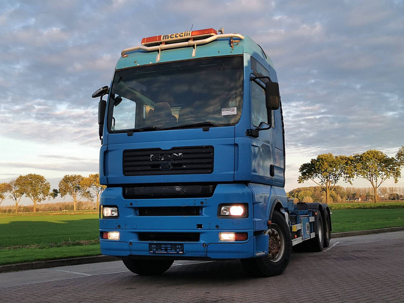 MAN 26.530 TGA 6X4 MANUAL - Крюковой мультилифт: фото 1 MAN 26.530 TGA 6X4 MANUAL - Крюковой мультилифт: фото 1