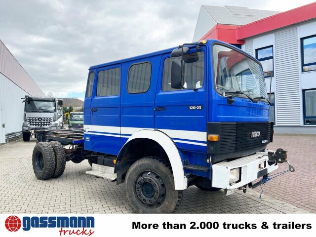 Грузовик-шасси Iveco 120-23 AW 4x4 Doka, V8-Motor, Seilwinde: фото 10