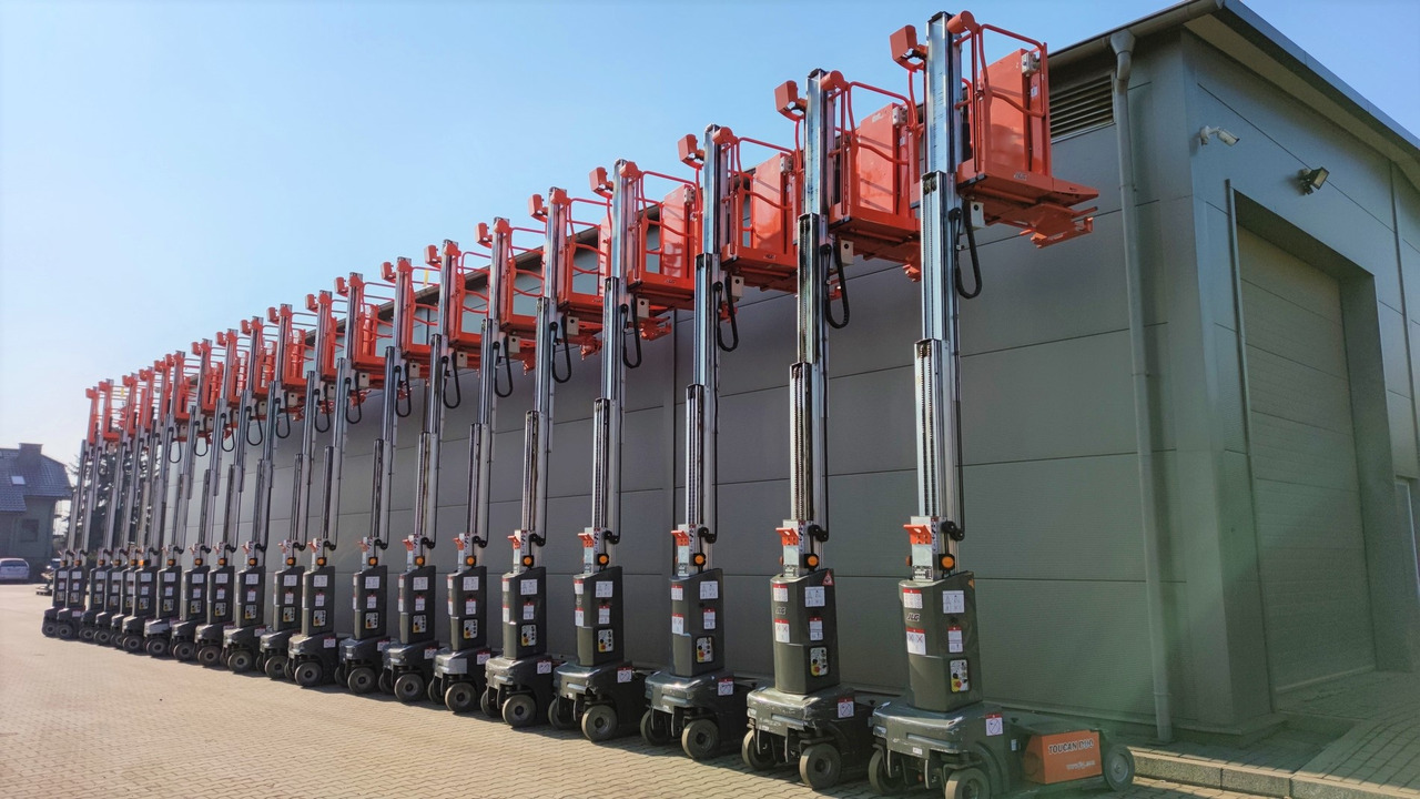 JLG Toucan DUO - Вертикальный мачтовый подъемник: фото 1 JLG Toucan DUO - Вертикальный мачтовый подъемник: фото 1