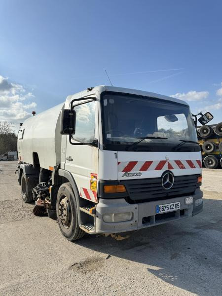 Mercedes Atego - Подметально-уборочная машина: фото 1 Mercedes Atego - Подметально-уборочная машина: фото 1