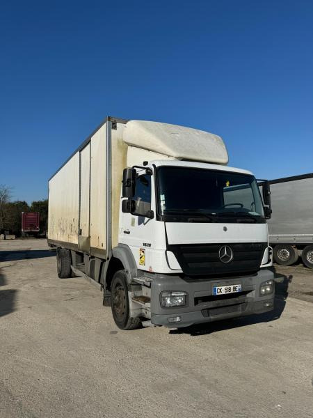 Mercedes Axor 1828 - Грузовик с закрытым кузовом: фото 1 Mercedes Axor 1828 - Грузовик с закрытым кузовом: фото 1