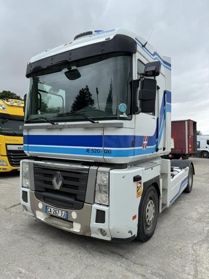 Renault AE 520 - Тягач: фото 1 Renault AE 520 - Тягач: фото 1