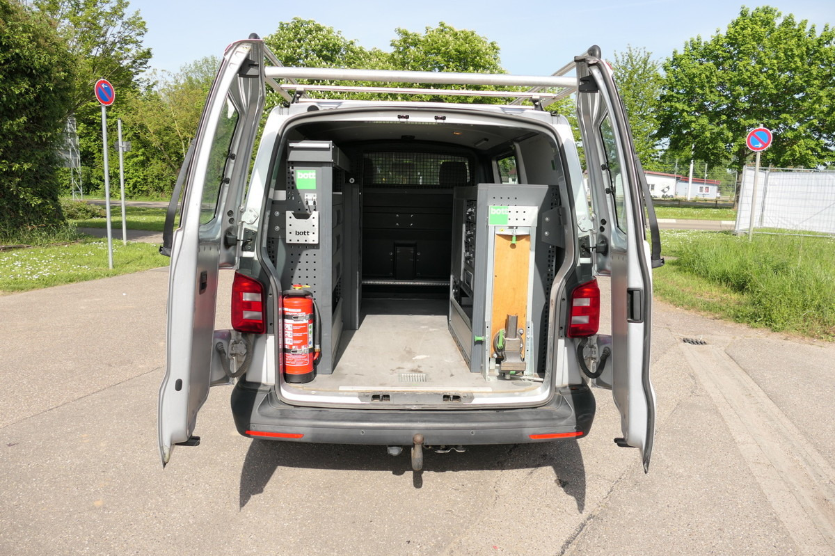 VW T6 Transporter 2.0 TDI 4Motion Standheizung AHK - Легковой фургон: фото 1 VW T6 Transporter 2.0 TDI 4Motion Standheizung AHK - Легковой фургон: фото 1