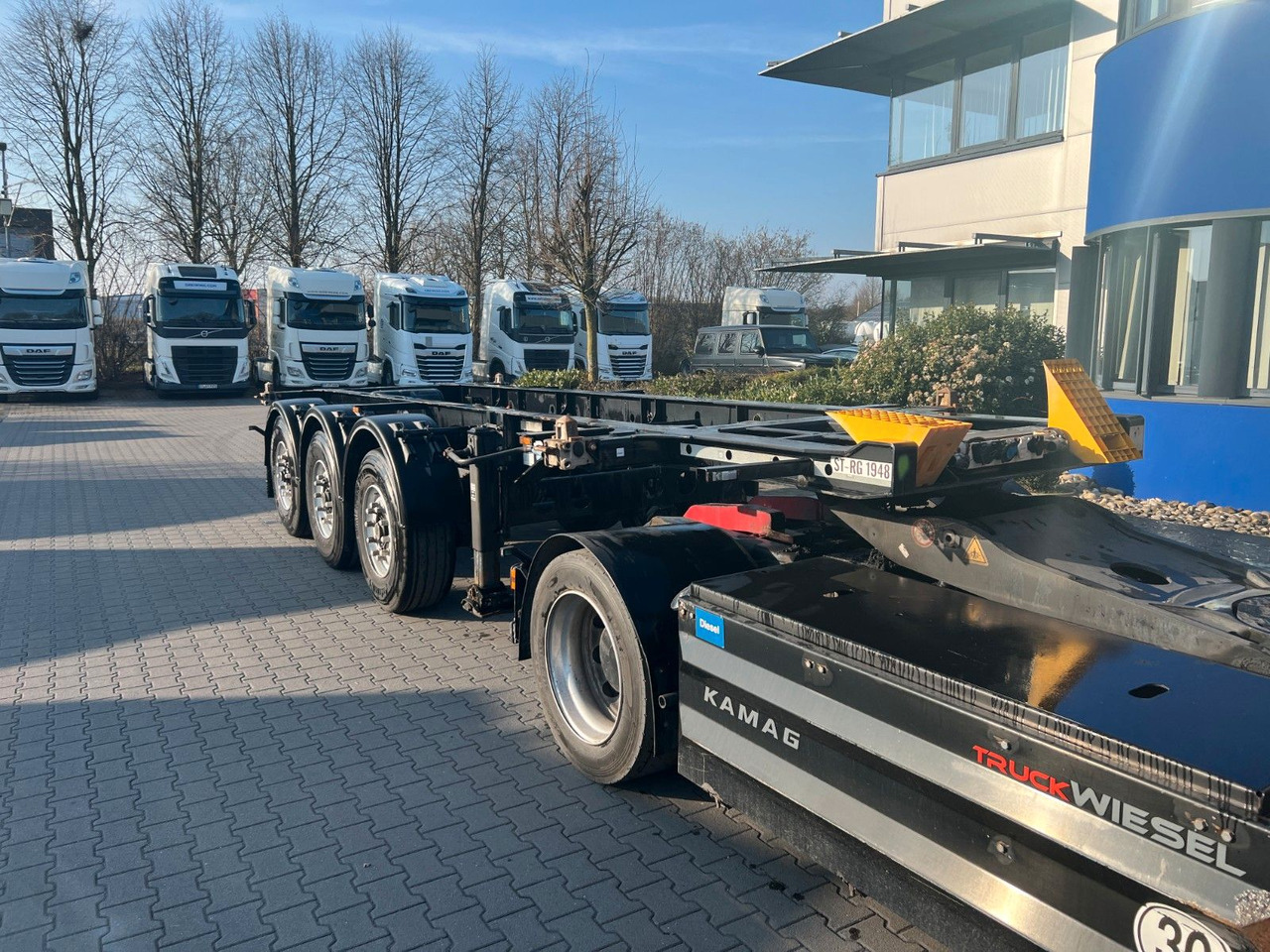 Krone Box Liner SDC 27 eL20 - Полуприцеп-контейнеровоз/ Сменный кузов: фото 1 Krone Box Liner SDC 27 eL20 - Полуприцеп-контейнеровоз/ Сменный кузов: фото 1