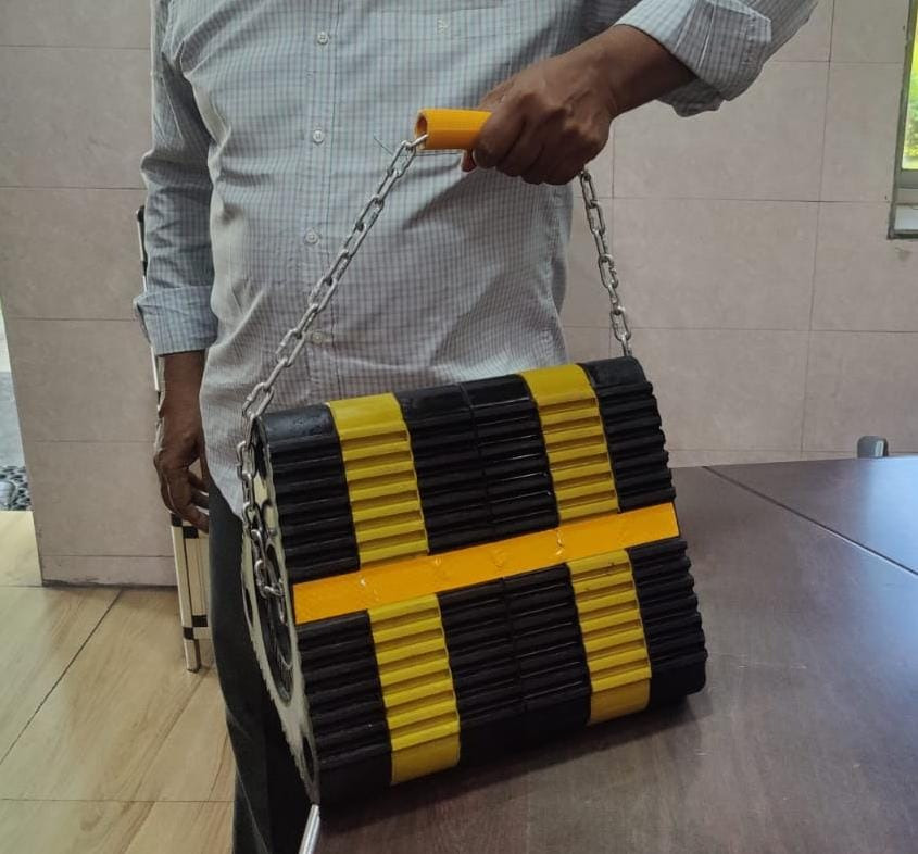 Aircraft Chocks Eurosolid 30 - Аэродромная техника: фото 1 Aircraft Chocks Eurosolid 30 - Аэродромная техника: фото 1