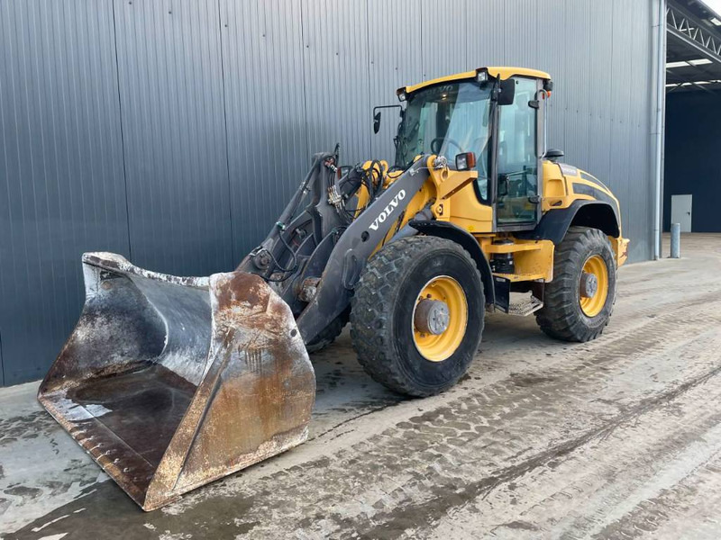 Volvo L50F - Колёсный погрузчик: фото 1 Volvo L50F - Колёсный погрузчик: фото 1