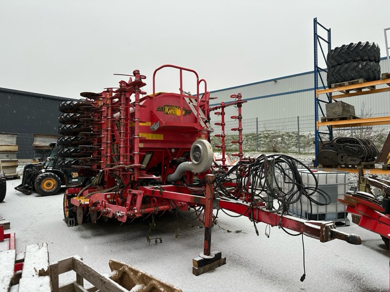 Väderstad Rapid 600 F - Сеялка: фото 1 Väderstad Rapid 600 F - Сеялка: фото 1