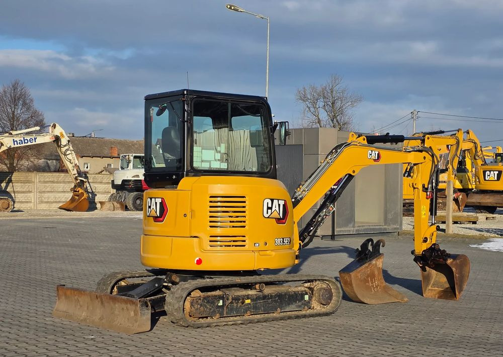 Caterpillar 303.5E2 CR, 2021 ROK, 1100 MTH - Мини-экскаватор: фото 1 Caterpillar 303.5E2 CR, 2021 ROK, 1100 MTH - Мини-экскаватор: фото 1