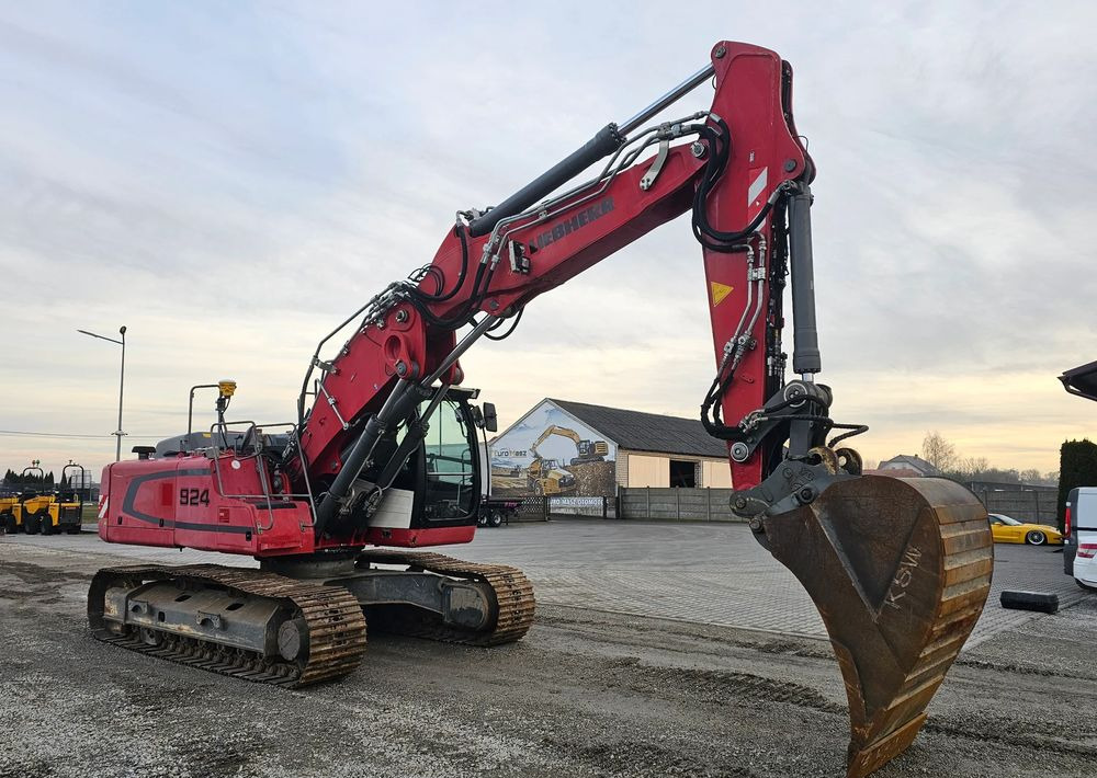 Liebherr R 924 LC, 2016 ROK, SYSTEM TRIMBLE 3D - Гусеничный экскаватор: фото 1 Liebherr R 924 LC, 2016 ROK, SYSTEM TRIMBLE 3D - Гусеничный экскаватор: фото 1