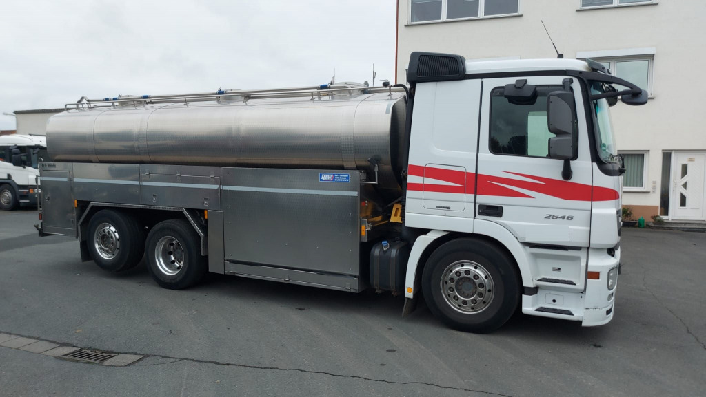 Mercedes Benz Actros 2546 MP III 6x2 (Nr. 5905) - Грузовик-цистерна: фото 1 Mercedes Benz Actros 2546 MP III 6x2 (Nr. 5905) - Грузовик-цистерна: фото 1