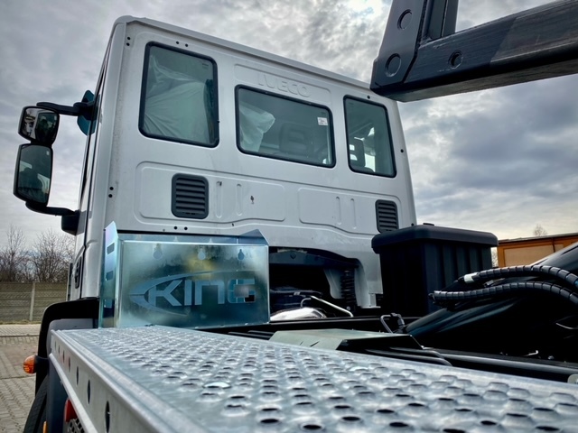 IVECO Eurocargo + hooklift KING HZ-10R - Коммунальная/ Специальная техника: фото 1 IVECO Eurocargo + hooklift KING HZ-10R - Коммунальная/ Специальная техника: фото 1