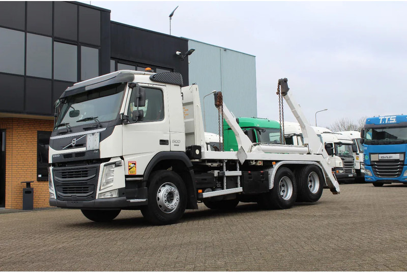 Volvo FM 500 * EURO6 * 6X2 * LIFT AXLE * - Портальный бункеровоз: фото 1 Volvo FM 500 * EURO6 * 6X2 * LIFT AXLE * - Портальный бункеровоз: фото 1