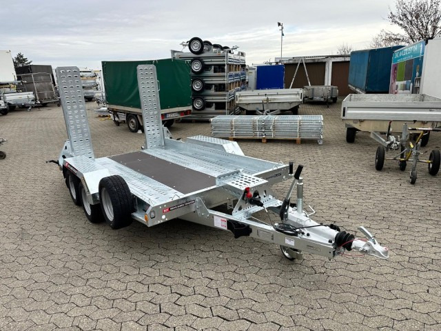 Brian James Cargo Digger Plant 2 Baumaschinenanhänger 543-3217-35-2-12 , 3200 x 1700 mm, 3,5 to. - Прицеп для спецтехники: фото 1 Brian James Cargo Digger Plant 2 Baumaschinenanhänger 543-3217-35-2-12 , 3200 x 1700 mm, 3,5 to. - Прицеп для спецтехники: фото 1