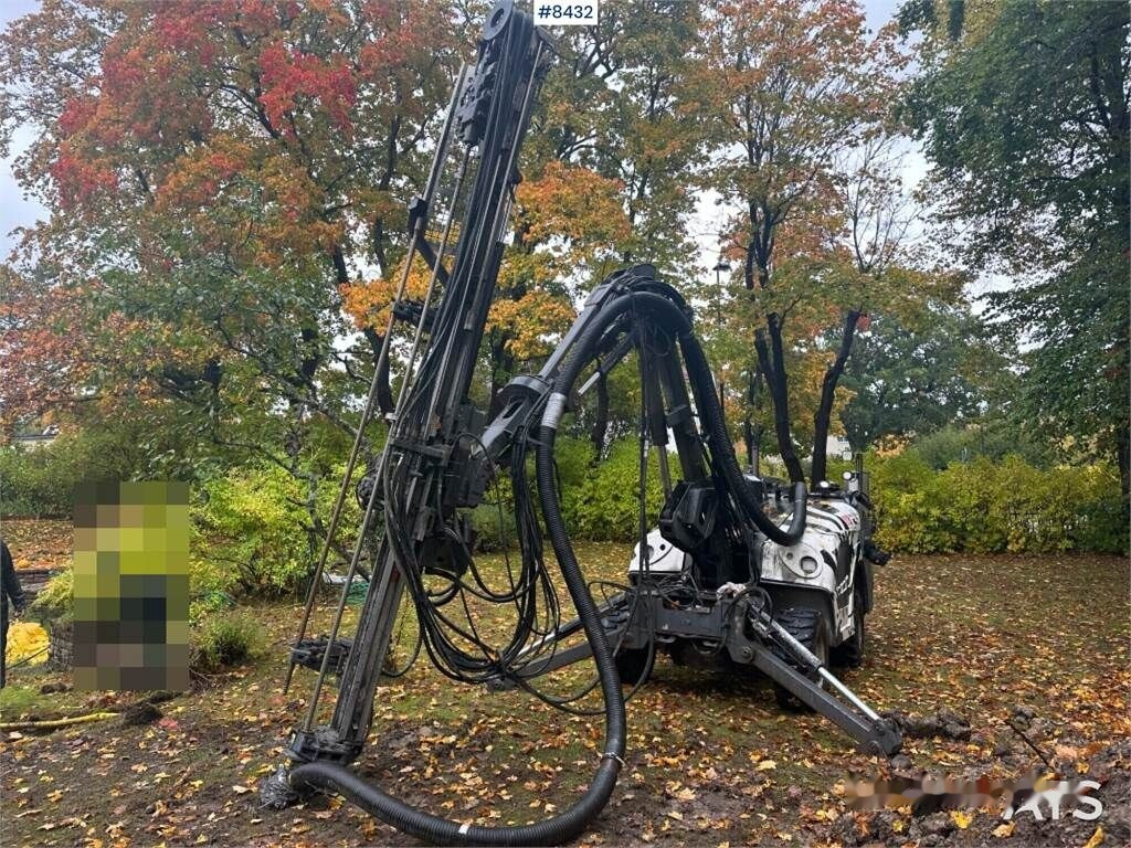 Atlas Copco FlexiROC T20r - Буровая машина: фото 1 Atlas Copco FlexiROC T20r - Буровая машина: фото 1