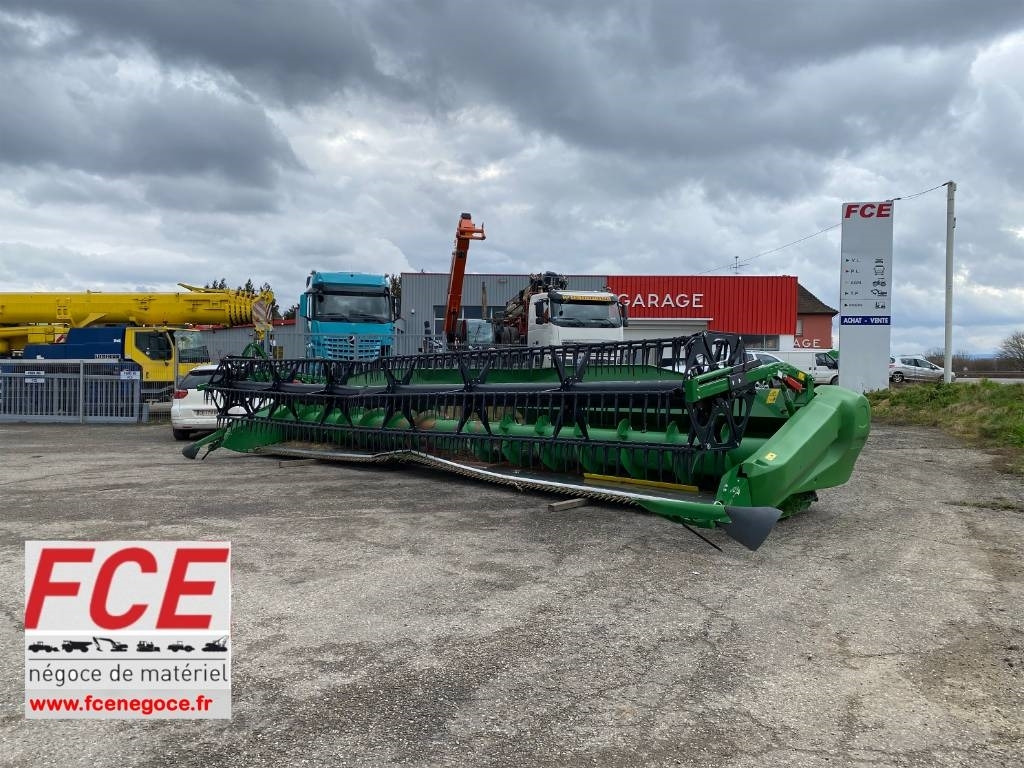 John Deere 730 X Origine Françaises endommagée - Навесное оборудование для комбайна: фото 1 John Deere 730 X Origine Françaises endommagée - Навесное оборудование для комбайна: фото 1