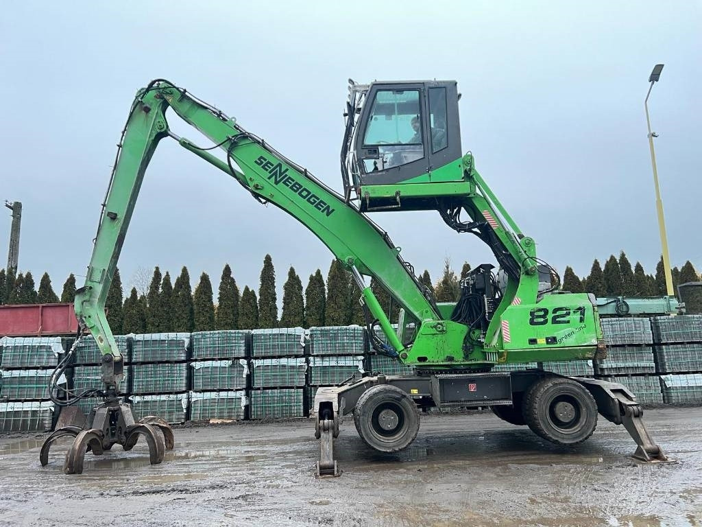 Sennebogen 821 - Перегружатель: фото 1 Sennebogen 821 - Перегружатель: фото 1