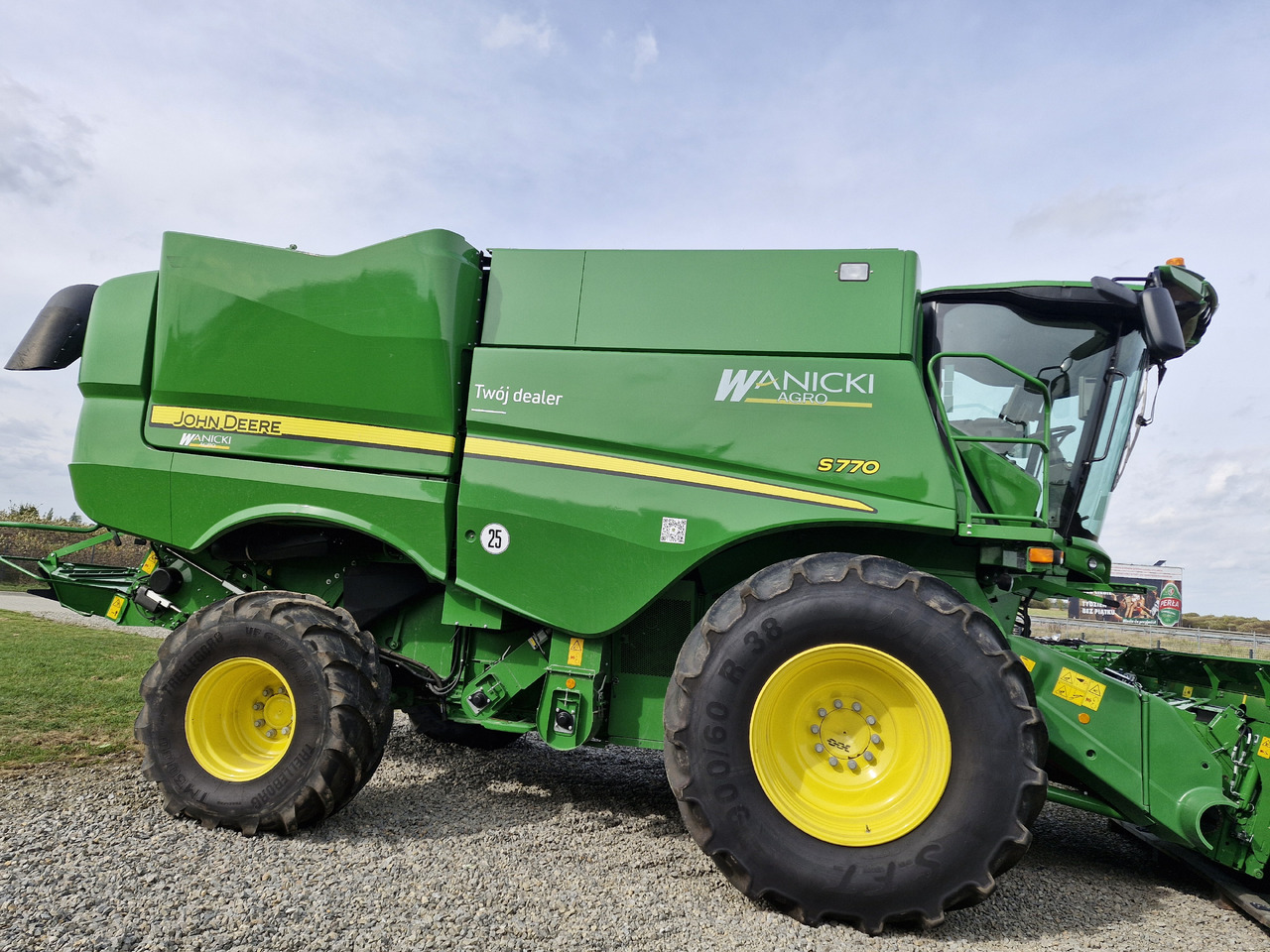 John Deere S770 - Зерноуборочный комбайн: фото 1 John Deere S770 - Зерноуборочный комбайн: фото 1