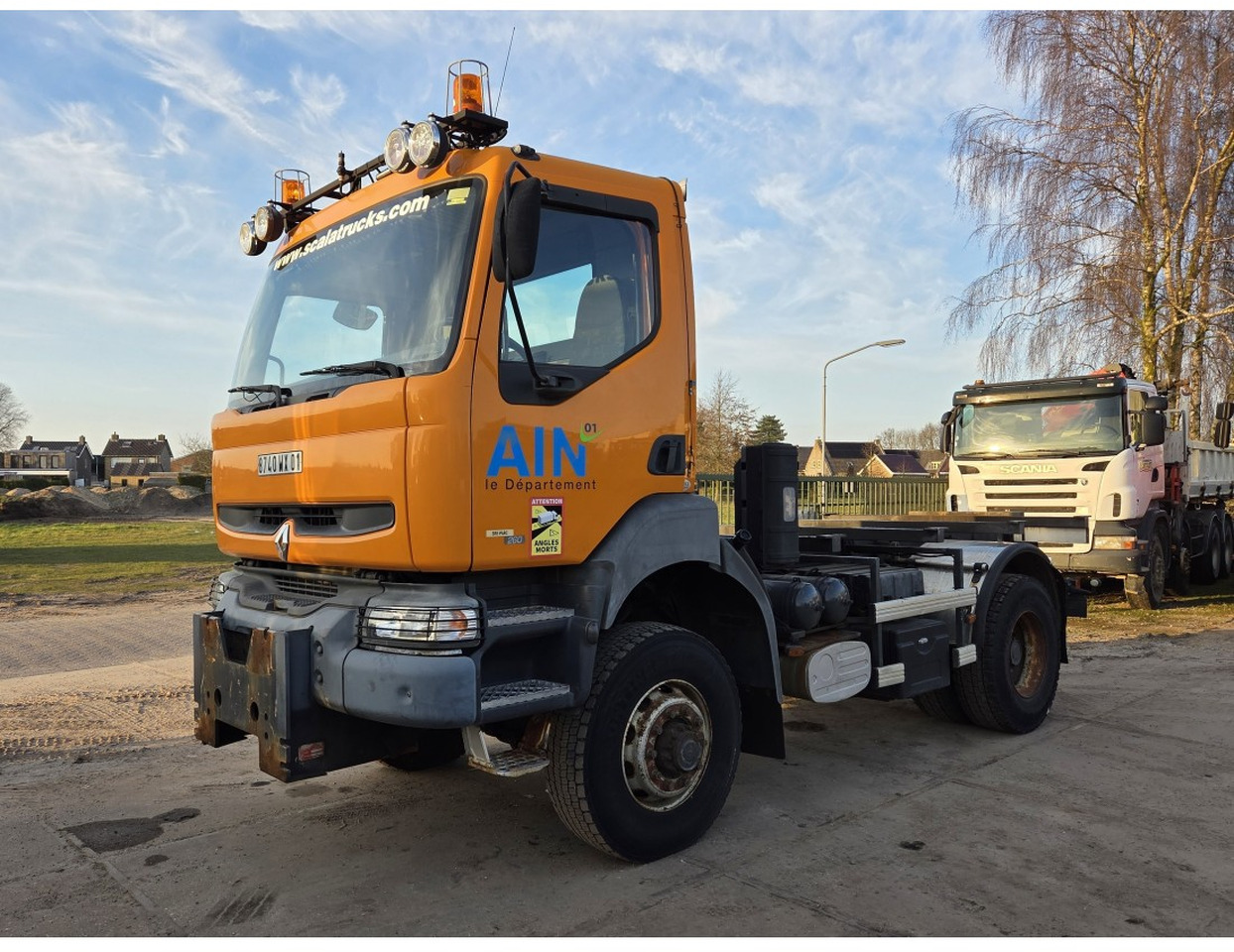 Renault Kerax 260 4x4 Chassis Manual Gearbox Mechanical pump Pompe Mecanique - Грузовик-шасси: фото 1 Renault Kerax 260 4x4 Chassis Manual Gearbox Mechanical pump Pompe Mecanique - Грузовик-шасси: фото 1