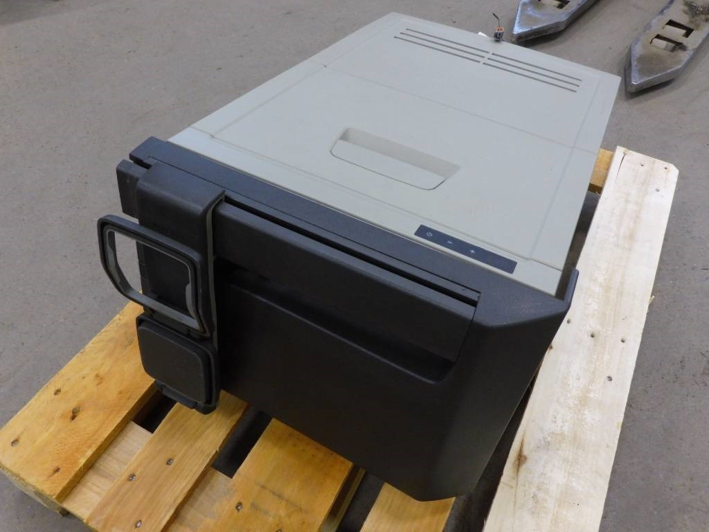 Kylskåp Volvo FH - Кабина для Грузовиков: фото 1 Kylskåp Volvo FH - Кабина для Грузовиков: фото 1