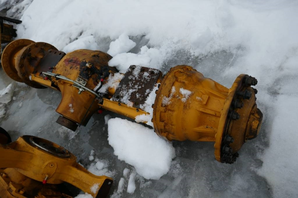 Volvo L 120 H - Передняя ось для Строительной техники: фото 1 Volvo L 120 H - Передняя ось для Строительной техники: фото 1