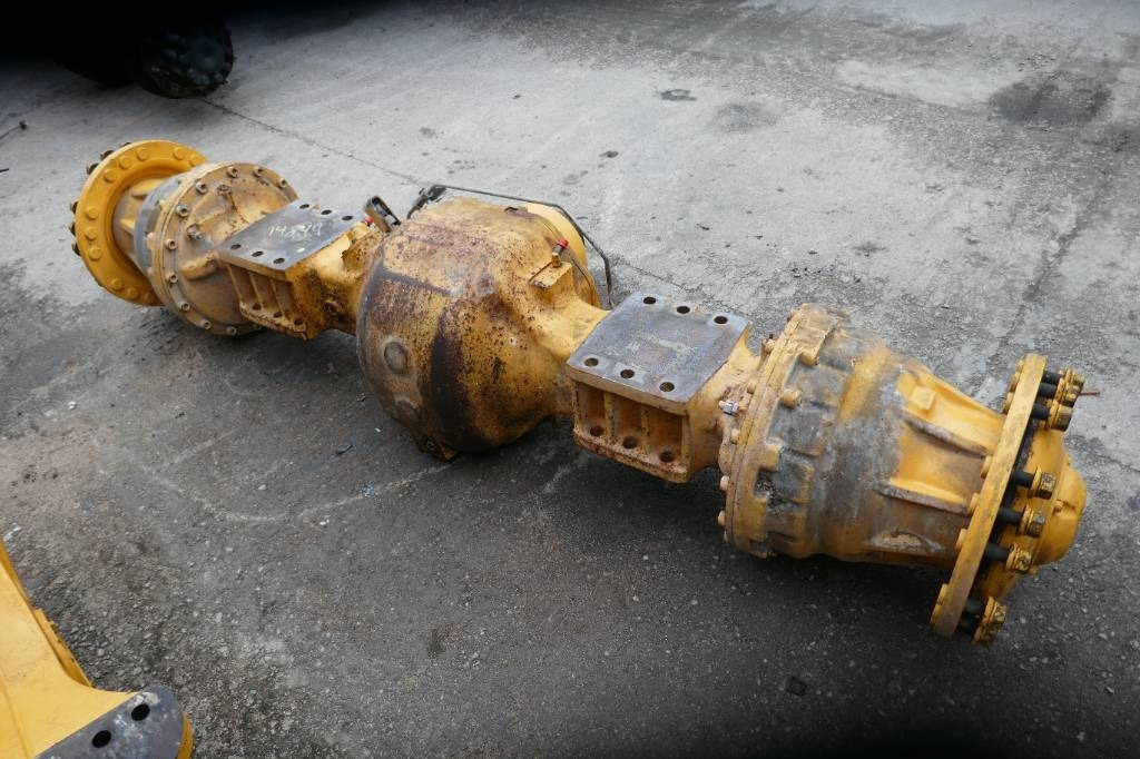 Volvo L 120 H, voe11168089 - Передняя ось для Строительной техники: фото 1 Volvo L 120 H, voe11168089 - Передняя ось для Строительной техники: фото 1