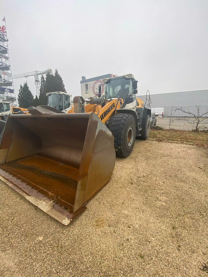 2017 Liebherr L 580 - Колёсный погрузчик: фото 1 2017 Liebherr L 580 - Колёсный погрузчик: фото 1