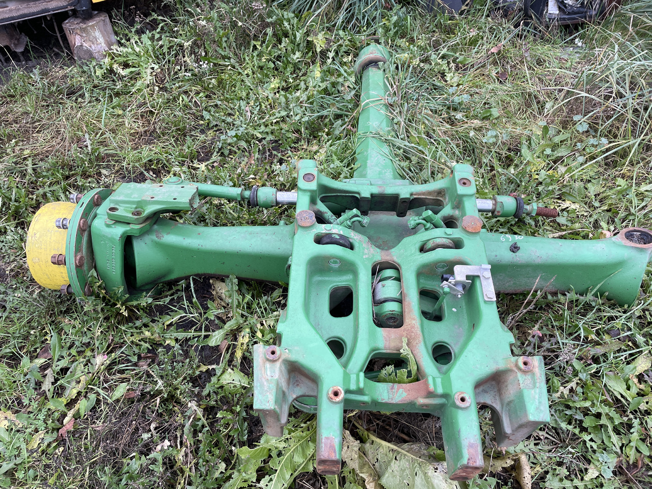 John Deere 6930 7730 - oś przednia - zwrotnica prawa L157366 75006028639 - Поворотный кулак для Сельскохозяйственной техники: фото 1 John Deere 6930 7730 - oś przednia - zwrotnica prawa L157366 75006028639 - Поворотный кулак для Сельскохозяйственной техники: фото 1