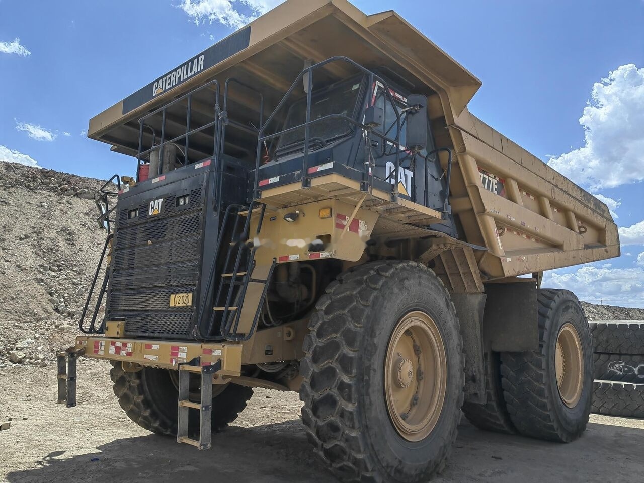 Caterpillar 777E - Карьерный самосвал: фото 1 Caterpillar 777E - Карьерный самосвал: фото 1