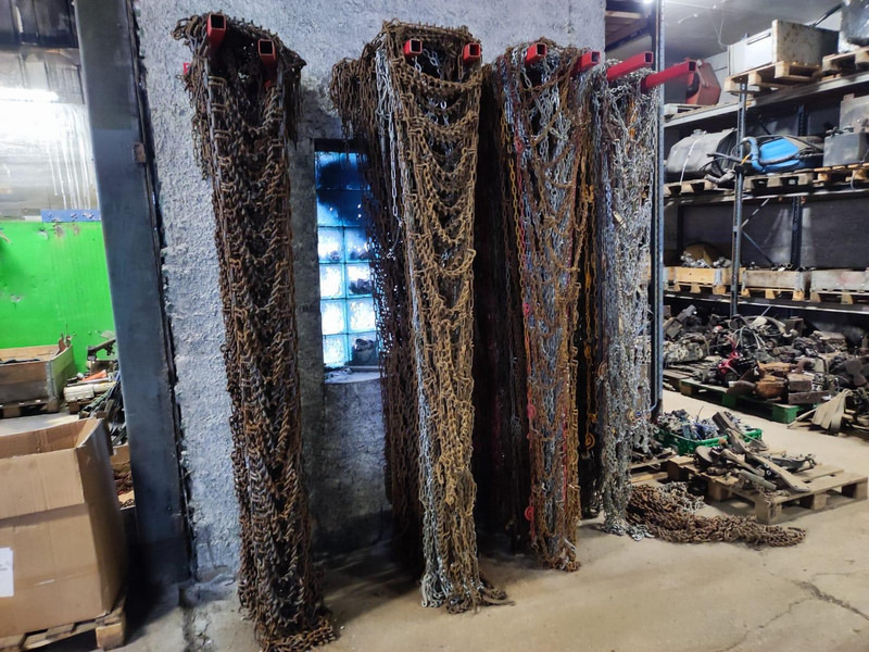 Kasutatud ketid Jääketid/Lumeketid/ Tire chains - Шина для Грузовиков: фото 1 Kasutatud ketid Jääketid/Lumeketid/ Tire chains - Шина для Грузовиков: фото 1