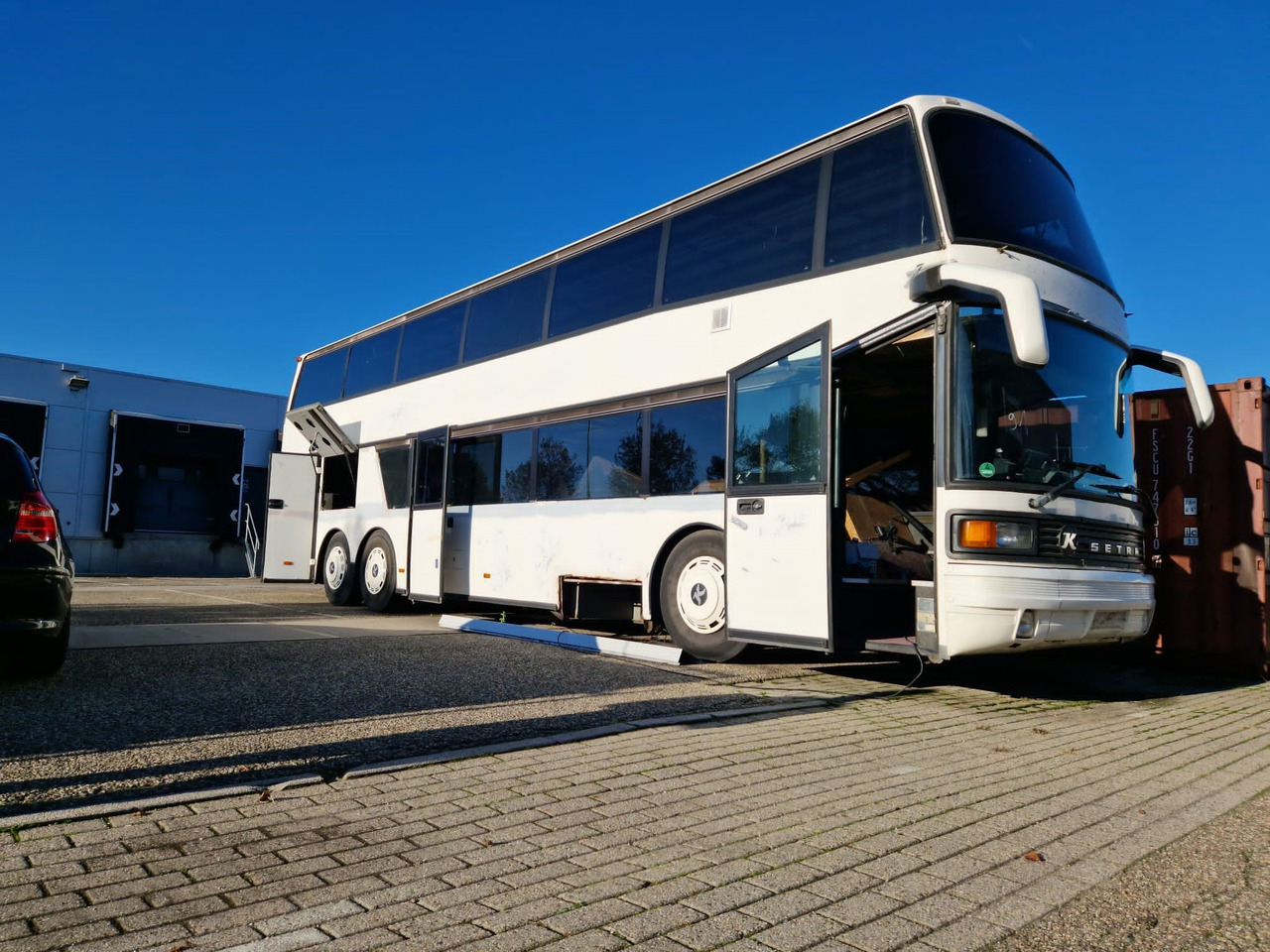 Setra S228 DT Dubbeldekker voor ombouw tot camper / woonbus - Двухэтажный автобус: фото 1 Setra S228 DT Dubbeldekker voor ombouw tot camper / woonbus - Двухэтажный автобус: фото 1