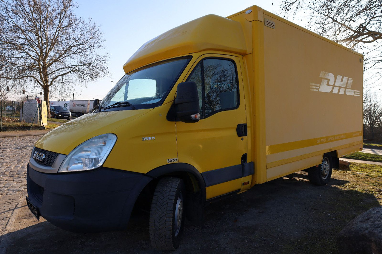 Iveco Daily/ Regalsystem/C30C - Фургон с закрытым кузовом: фото 1 Iveco Daily/ Regalsystem/C30C - Фургон с закрытым кузовом: фото 1