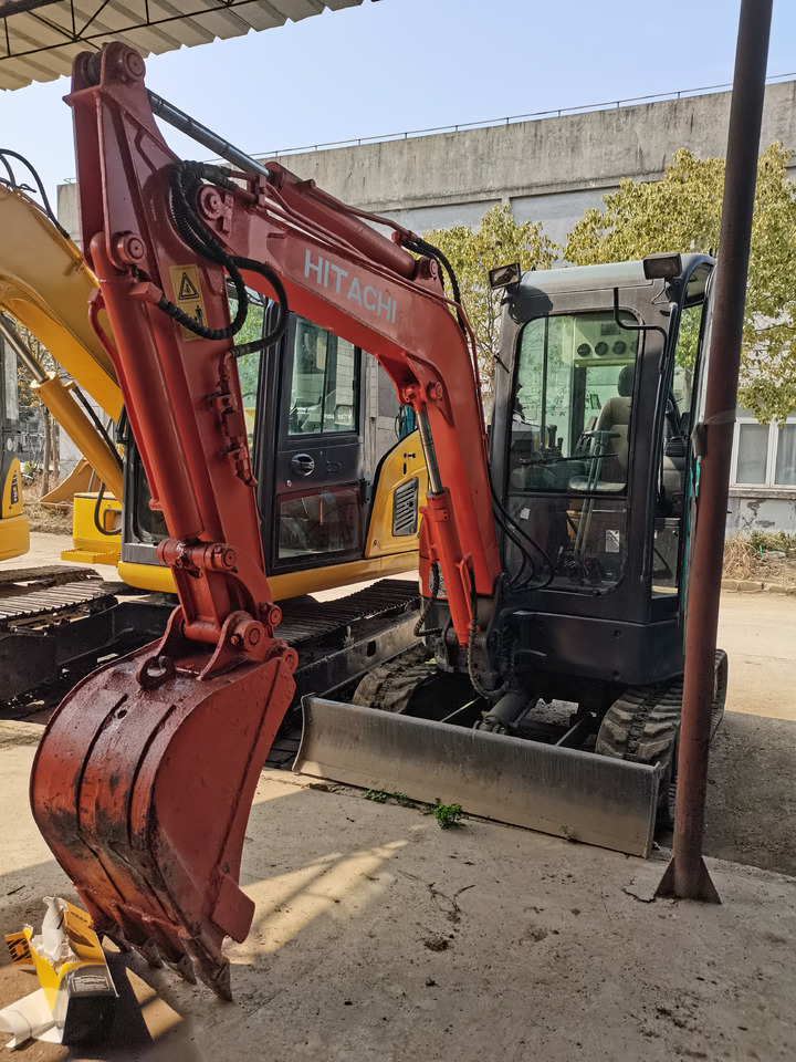 HITACHI ZX30U - Гусеничный экскаватор: фото 1 HITACHI ZX30U - Гусеничный экскаватор: фото 1