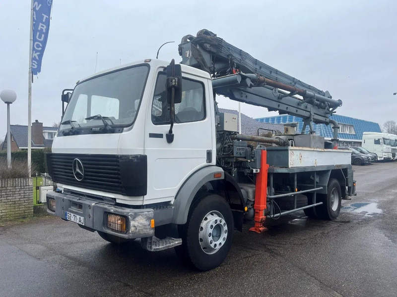 Mercedes-Benz SK 1922 PUTZMEISTER M22 MANUAL FULL STEEL SPRING NEW TYRES - Автобетононасос: фото 1 Mercedes-Benz SK 1922 PUTZMEISTER M22 MANUAL FULL STEEL SPRING NEW TYRES - Автобетононасос: фото 1