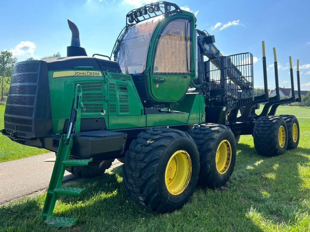 John Deere 1510 G - Форвардер: фото 1 John Deere 1510 G - Форвардер: фото 1