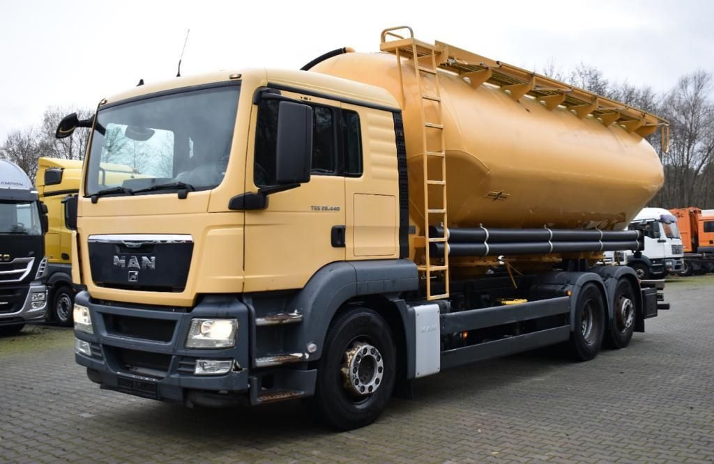 MAN TGS 26.440 BL 6x2/Futter Silo-Spitzer,Lenk,AHK - Грузовик-цистерна: фото 1 MAN TGS 26.440 BL 6x2/Futter Silo-Spitzer,Lenk,AHK - Грузовик-цистерна: фото 1