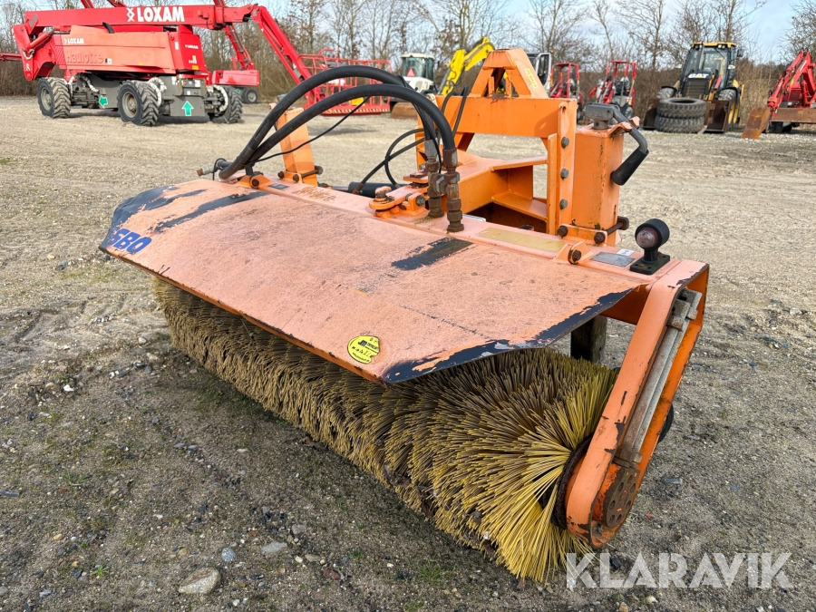 Kost Nesbo FH1600-2 - Оборудование для клининга: фото 1 Kost Nesbo FH1600-2 - Оборудование для клининга: фото 1