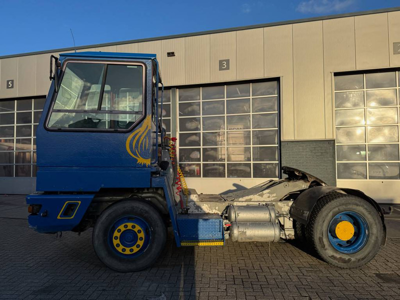 Terberg YT 180 - Терминальный тягач: фото 1 Terberg YT 180 - Терминальный тягач: фото 1