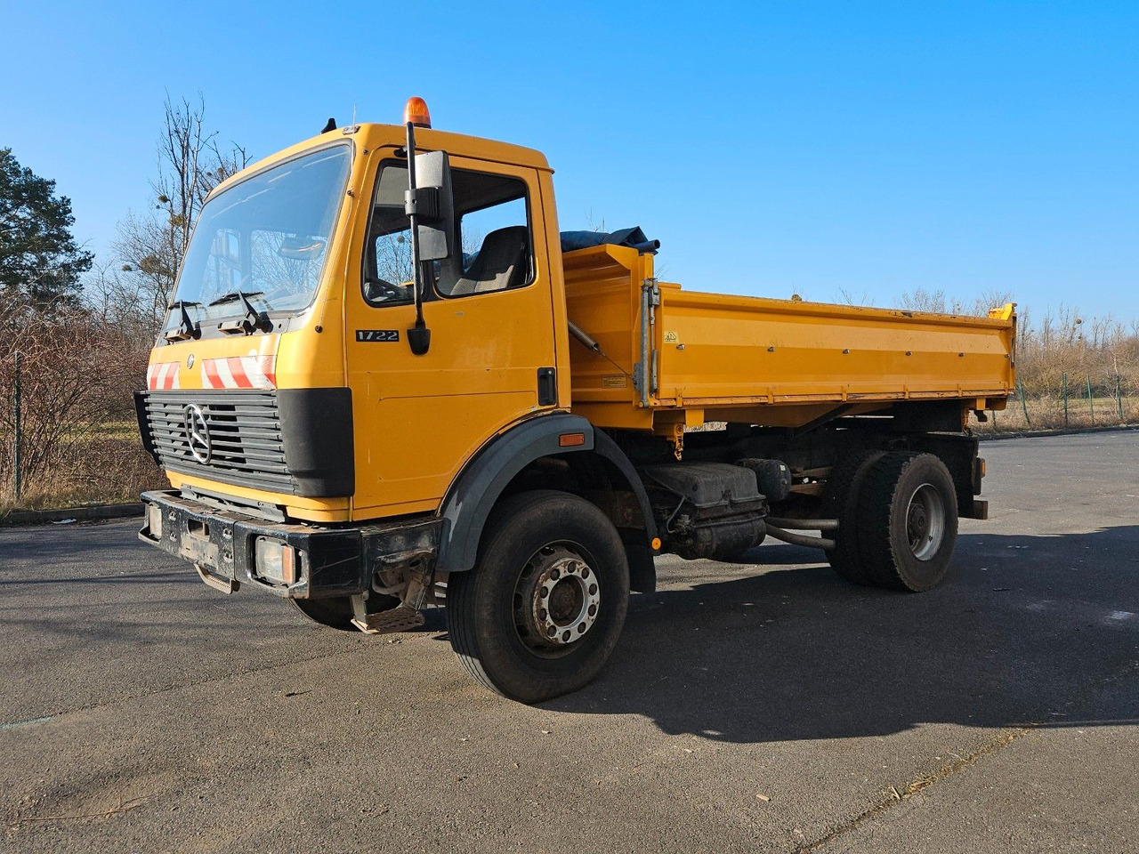 Mercedes-Benz SK 1722 4x4 - Самосвал: фото 1 Mercedes-Benz SK 1722 4x4 - Самосвал: фото 1