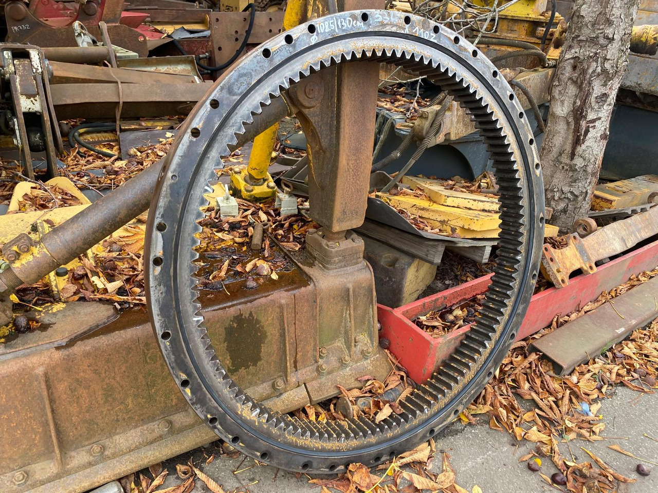 Fiat-Kobelco E 215 /New Holland E 215 - Поворотное кольцо для Строительной техники: фото 1 Fiat-Kobelco E 215 /New Holland E 215 - Поворотное кольцо для Строительной техники: фото 1