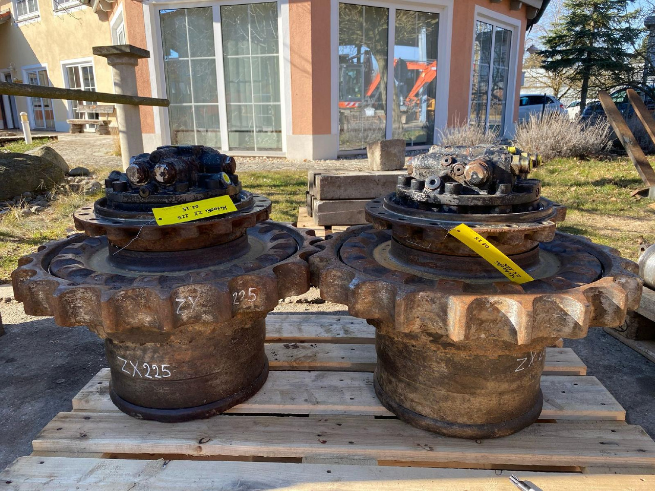 Hitachi ZX 225 - Бортовой редуктор для Строительной техники: фото 1 Hitachi ZX 225 - Бортовой редуктор для Строительной техники: фото 1